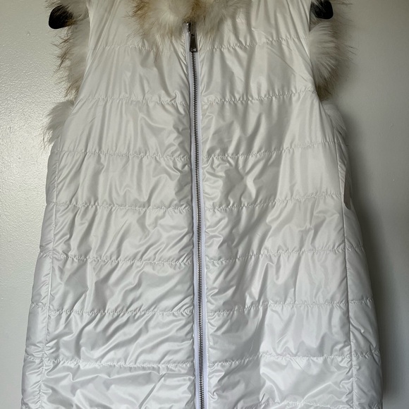 Women's Cream Faux Fur Bomber Jacket - Picture 5 of 6